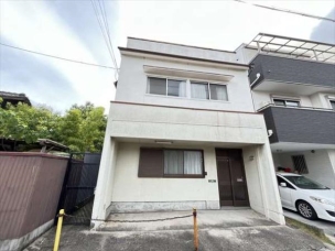 西山本町2丁目戸建て